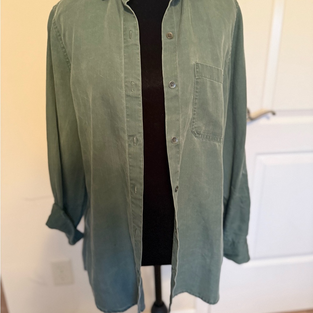Old Navy Women’s Olive Green Shirt